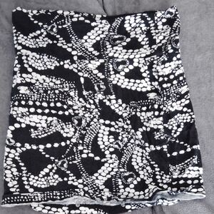 Black and White Patterned Skirt